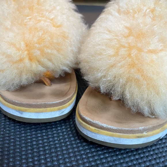Ugg Holly Orange Zinnia Fluffy Buckle 